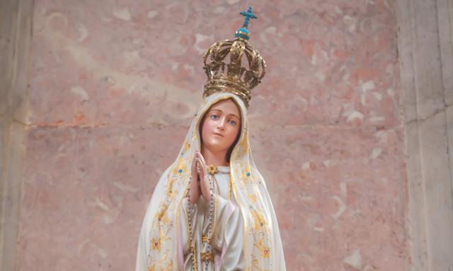 Neuvaine au Coeur Immaculé de Marie - Jour 4 - Statue de la Vierge de Fatima