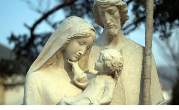 Neuvaine à sainte Joséphine Bakhita - jour 8 - Statue de la Sainte Famille 
