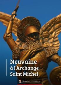 Neuvaine à saint Michel Archange - Le livret - Statue dorée de saint Michel en armure levant son glaive