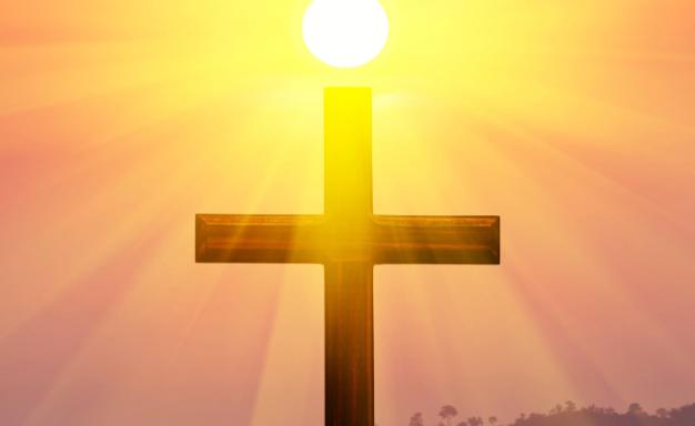Neuvaine à saint Thomas d'Aquin - jour 1 - Lever de soleil derrière une croix - photo