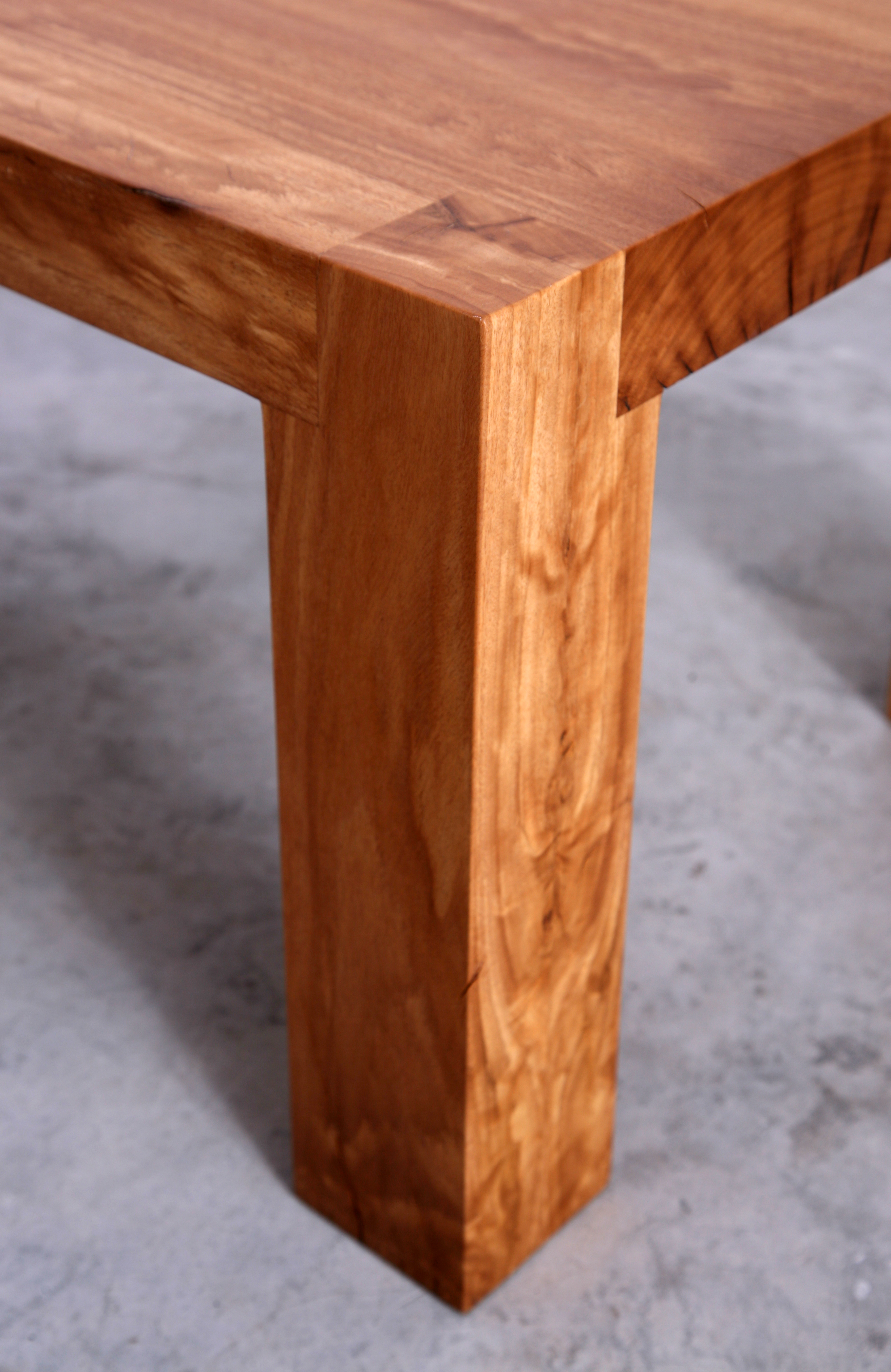 Oak coffee table joinery
