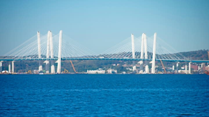 This dual-span twin bridge was completed in 2018 at a cost of nearly $4 billion connecting Westchester and Rockland counties. It is one of the largest cable-stayed bridges in the world, allowing more than 140,000 cars to traverse its mighty span.