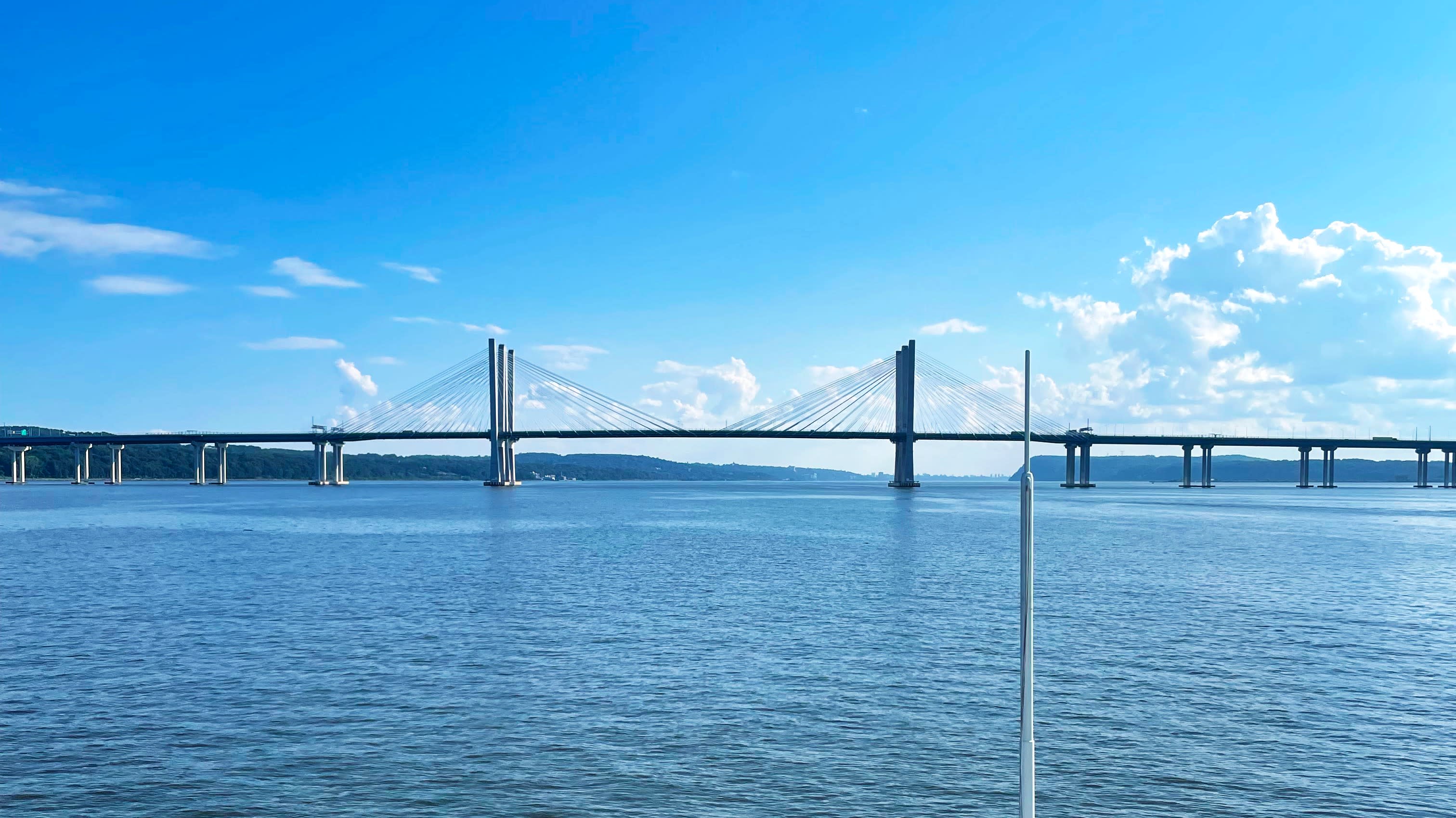 Mario Cuomo Bridge looking south