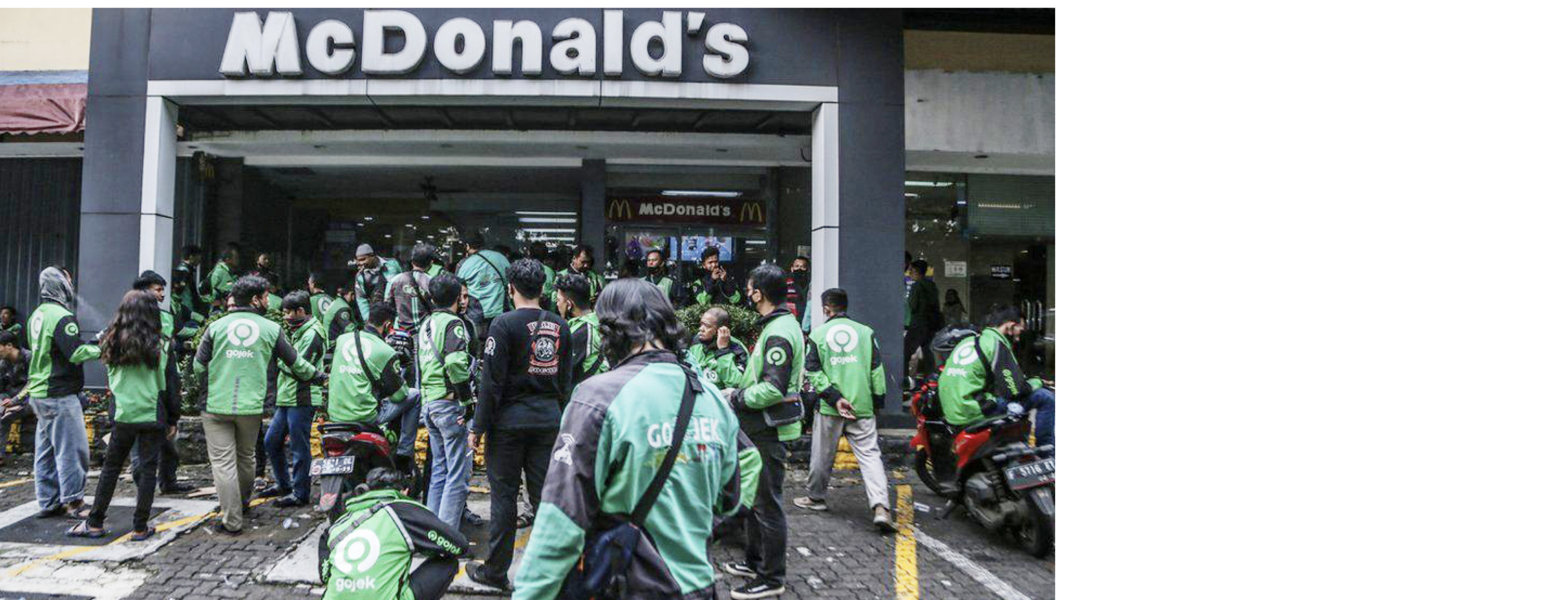 McDondaldsJakarta_WhiteSpace