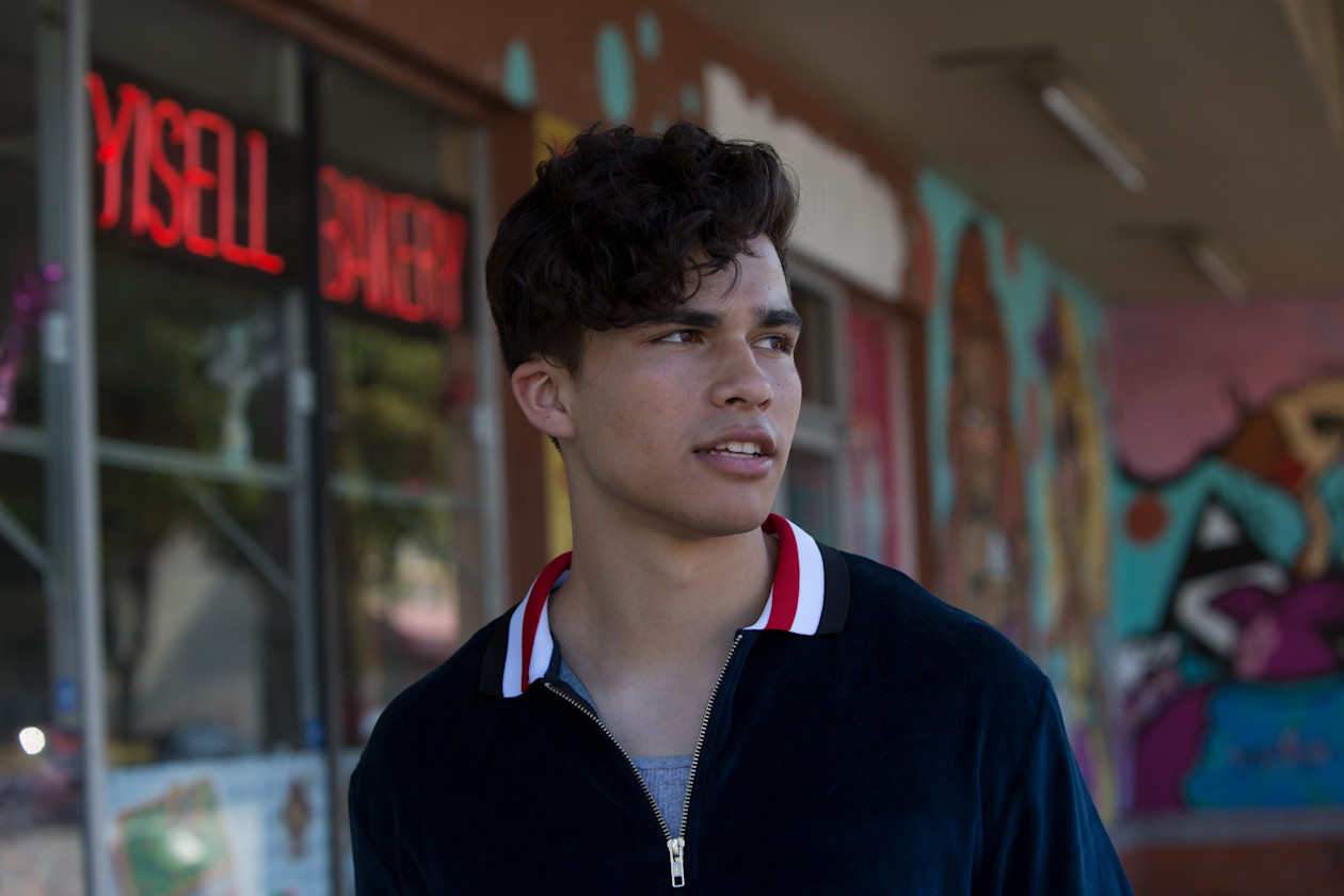 alex aiono book read bio contact agent united alex aiono book read bio contact agent united
