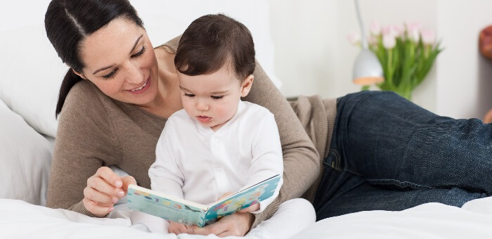 פעילויות לילדים בבית-Article Content Image קוראים ספרים
