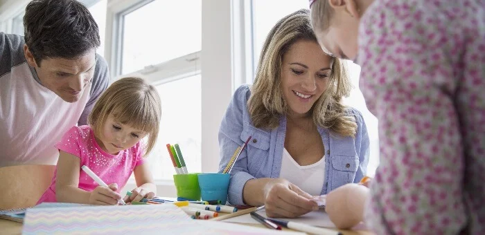 פעילויות לילדים בבית יצירה לילדים-Article Content Image3 פעילות משפחתית
