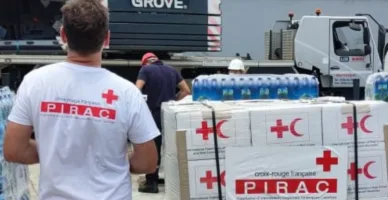Pour répondre au séisme dévastateur du 14 août, la PIRAC a déployé 15 tonnes de biens de première nécessité via la frégate le Germinal de la marine nationale. © PIRAC