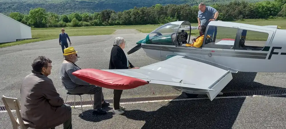 Tjrs sur le thème du Petit Prince les résidents ont découvert l'aérodrome de Valserhône