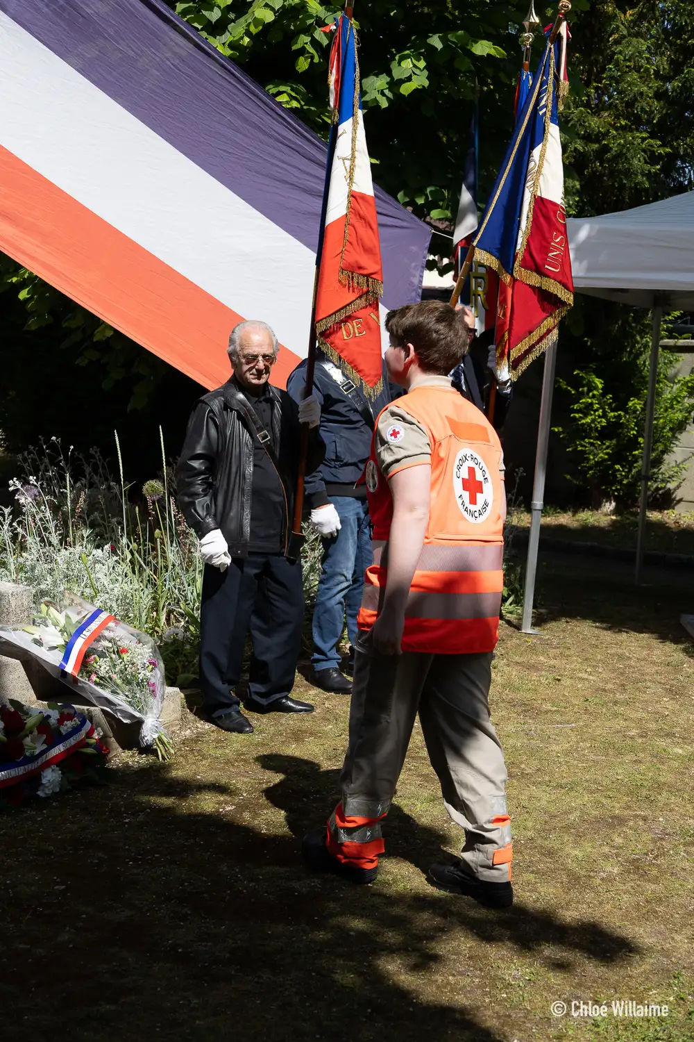 Cérémonie d'Ablon-sur-Seine, Ulysse participant au dépôt des gerbes.