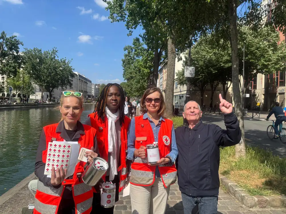 En mai, les bénévoles de l'unité locale se mobilisent et récoltent de l'argent pour nos actions