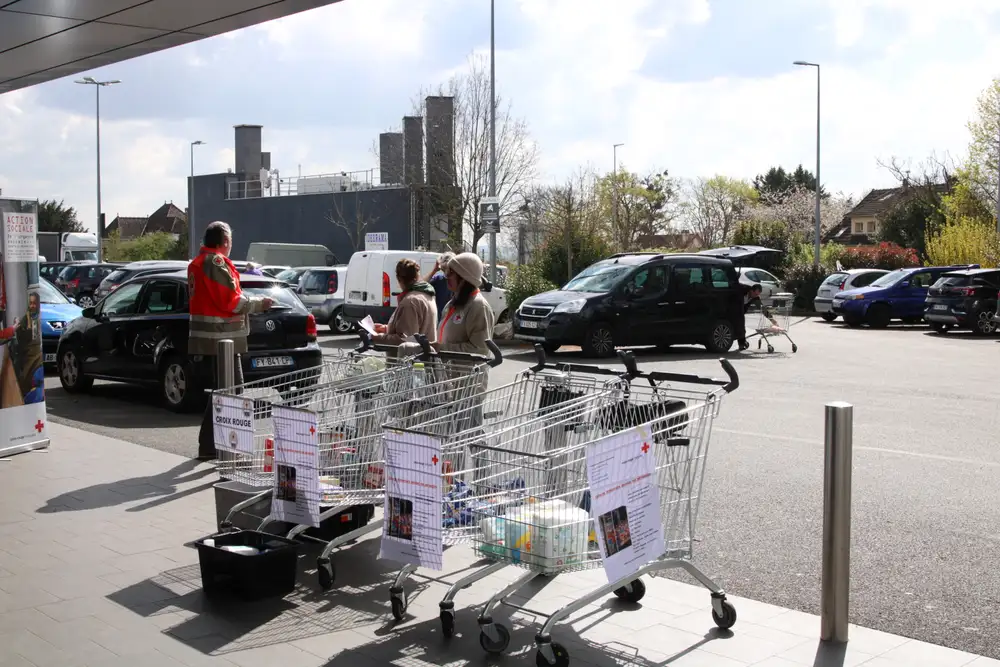 ARCHIVE COLLECTE 2021 - Merci à la participation de LIDL Villeneuve-le-Roi.