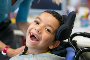 Interview croisée de Céline Poulet, déléguée nationale Personnes en situation de handicap et Thierry Couvert Leroy, délégué national Enfants et Familles. Crédits photos: Joan Bardeletti / La Company. 