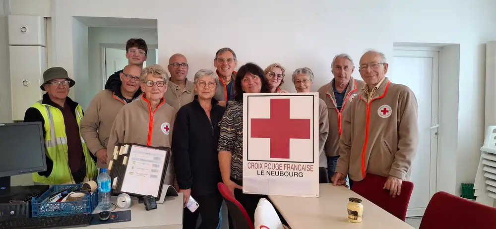 équipe du Neubourg : distribution alimentaire