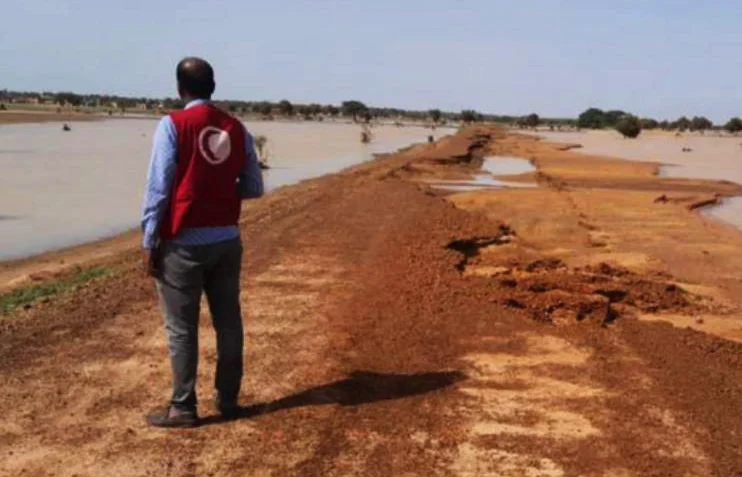 https://images.ctfassets.net/ksb78y40v1oe/7EiHrEQVyD8qmLLV0ZE31k/5f1f9ba9214798f0888b8519c7ba5eae/Projet_Mauritanie_inondation_assistance_aux_personnes_copie.jpg