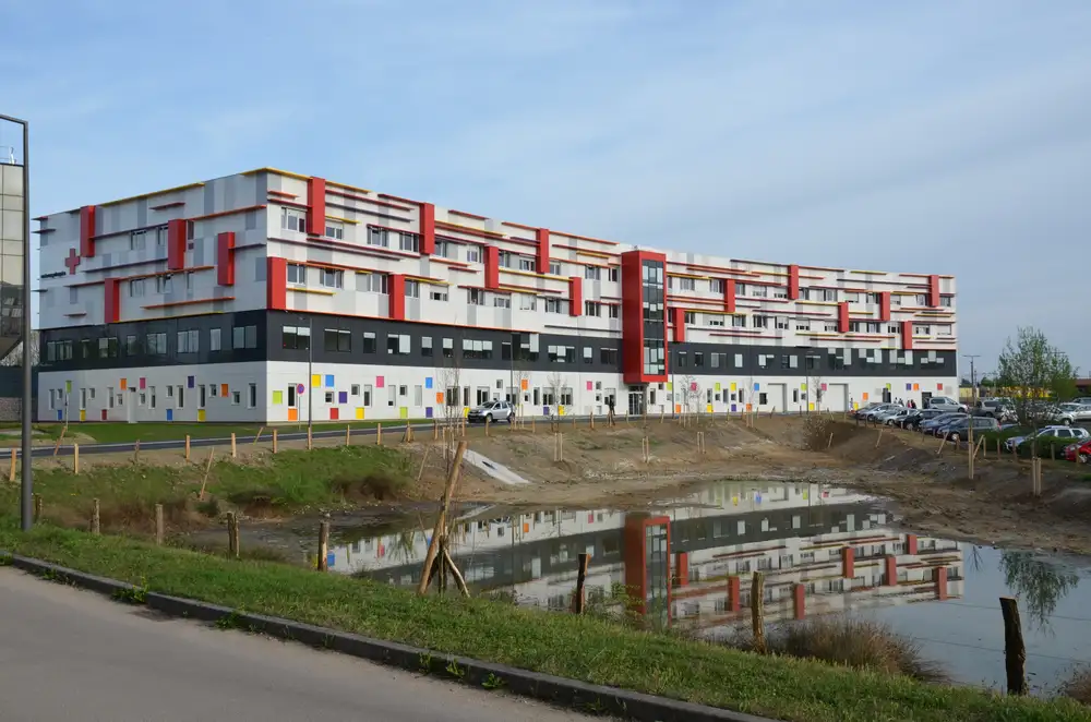 un établissement neuf, construit par la Croix Rouge en 2019