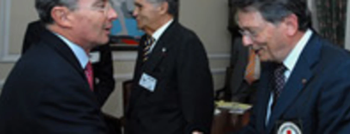 Jean-François Mattei et le président colombien, Alvari Uribe - © CRF 