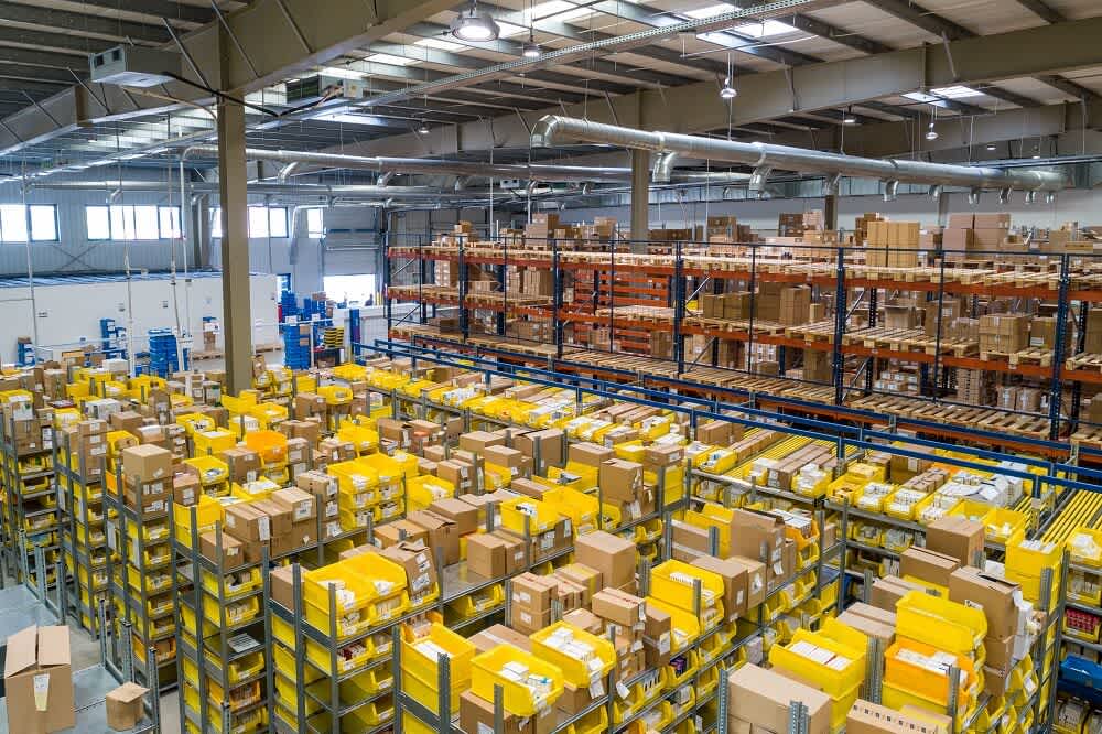 own ecommerce warehouse, multiple warehouse locations, fulfillment center, smart warehouses, warehouse management system, private warehouses, shipping carriers