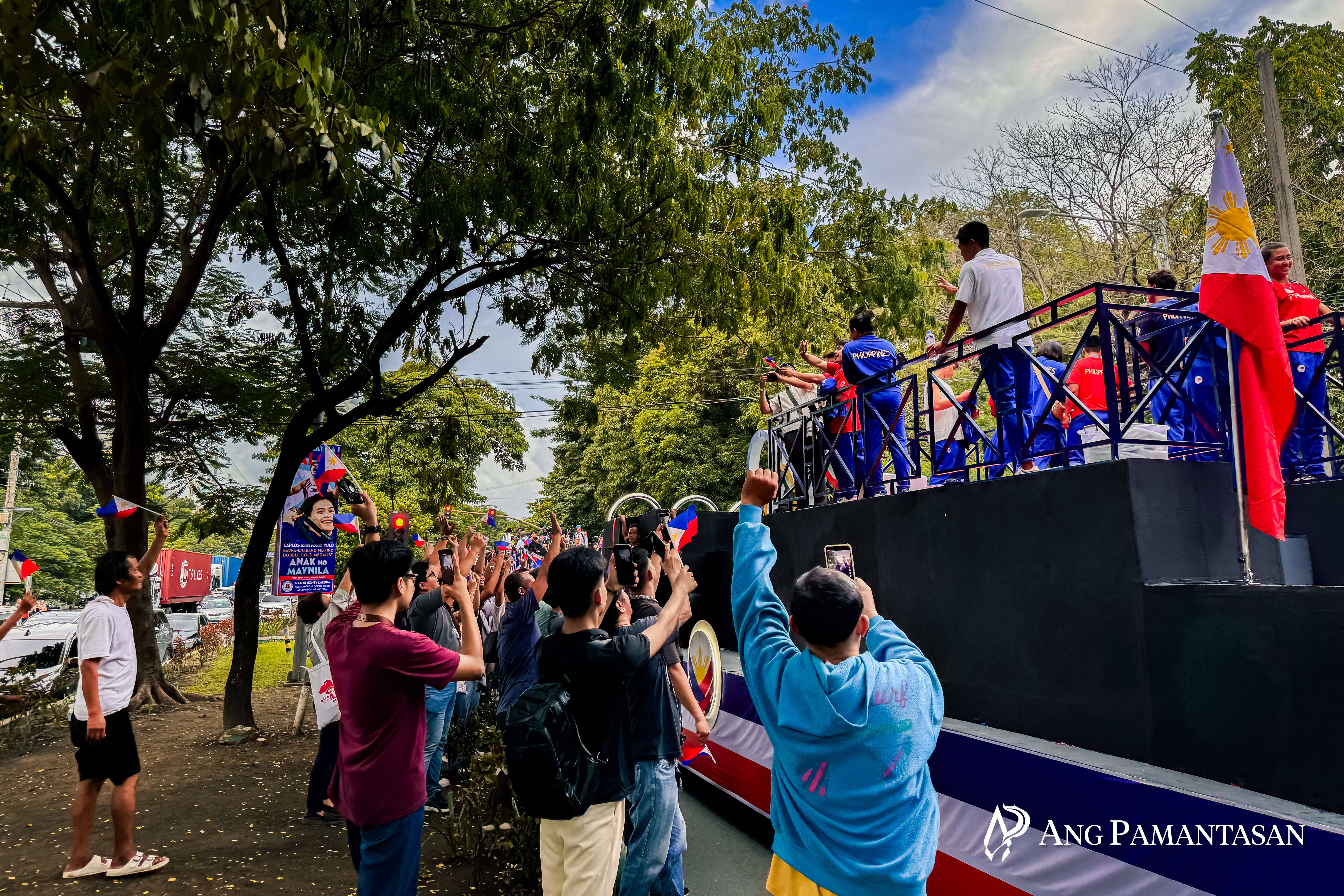 Manileños celebrate Filipino athletes on Paris Olympics 2024 homecoming