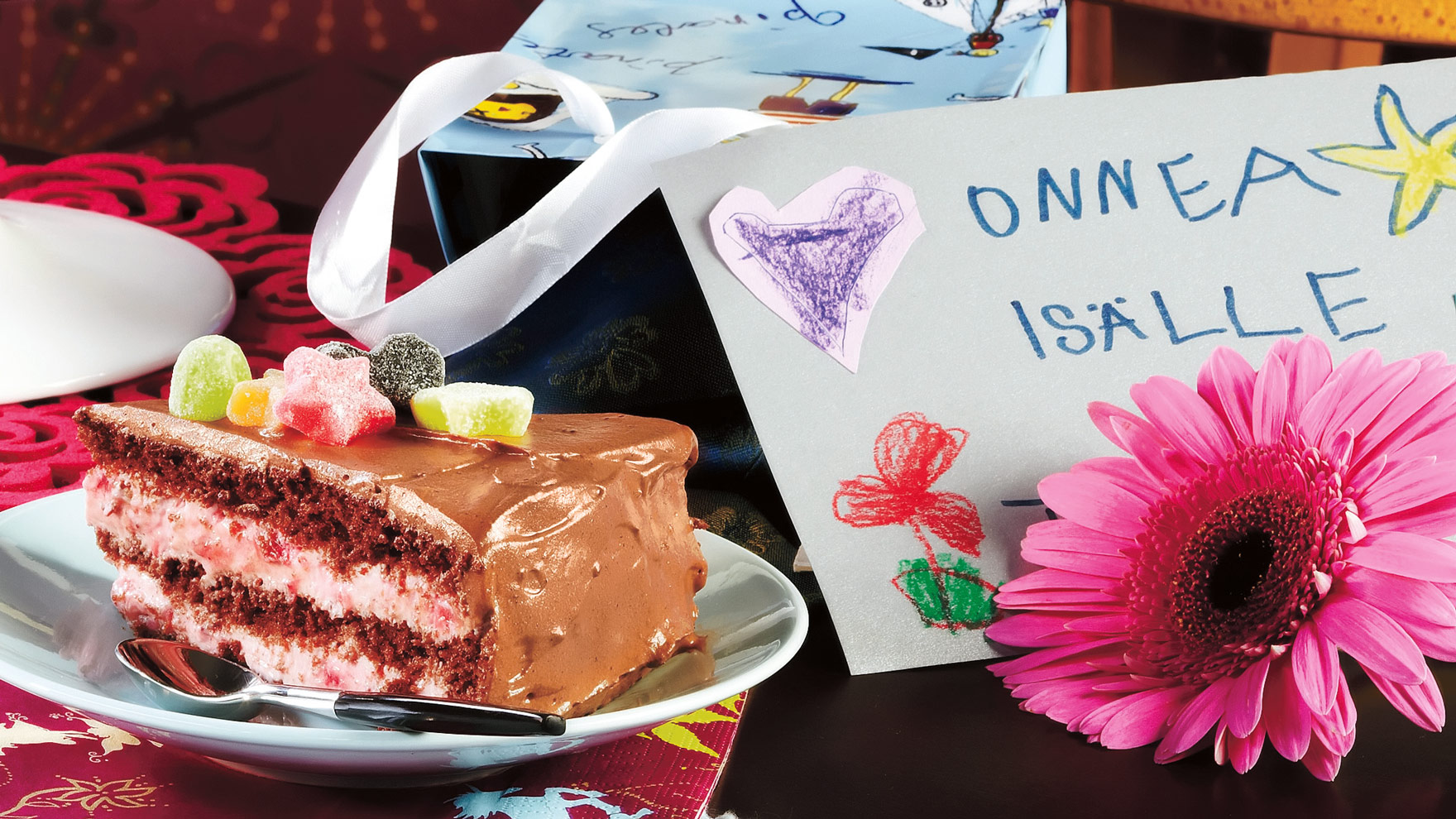 Isänpäiväkortissa saa näkyä tekijänsä jälki