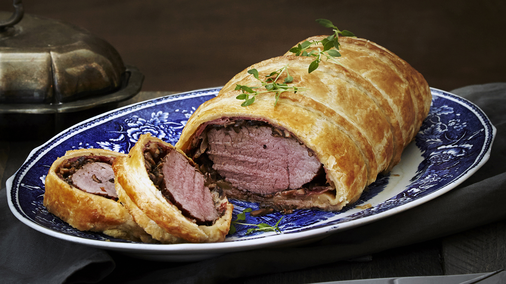 Näin valmistat Beef Wellingtonin