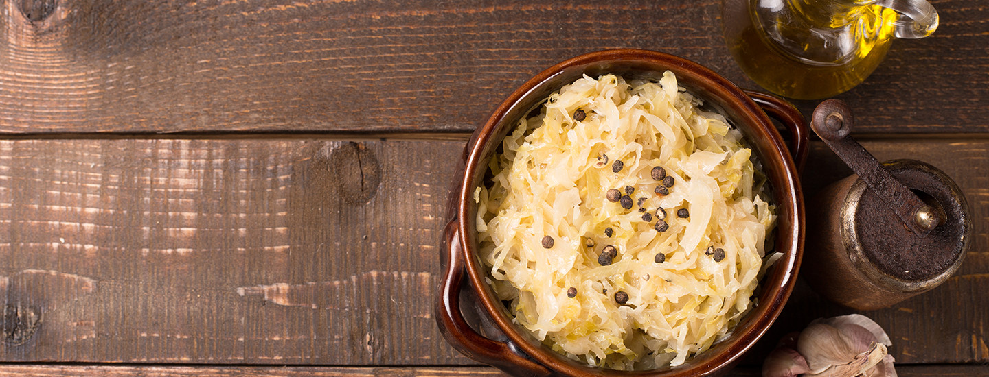 Vanhanajan hapankaalipiirakka