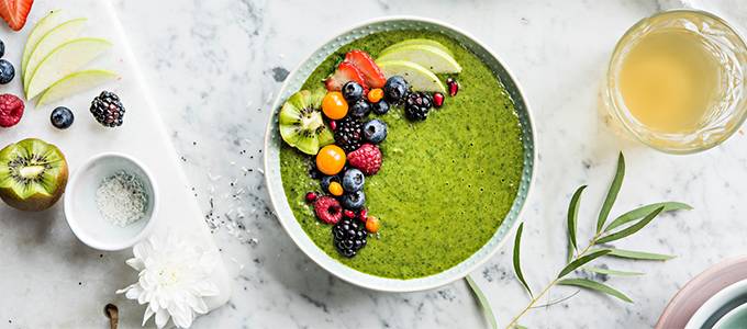 Vihreä smoothiebowl680x300 2018