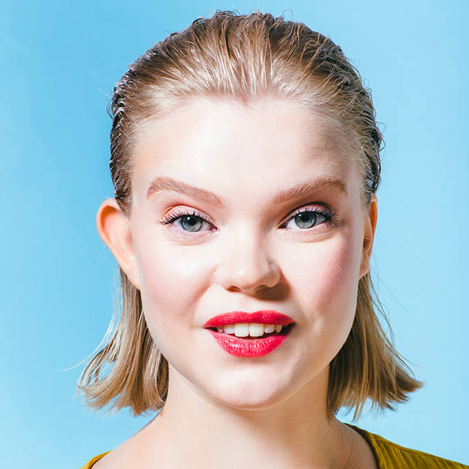 KCM kauneuskuvasto juhlameikki 680