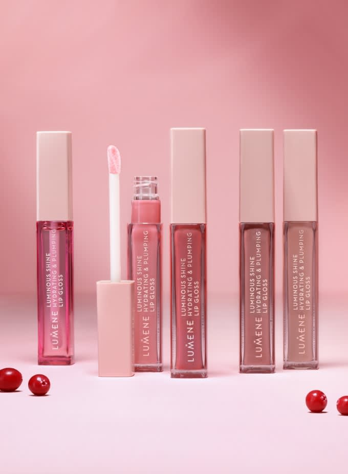 LUMENE Luminous-Shine-Hydrating-Plumping Lipgloss image article 680 fiiliskuva 3