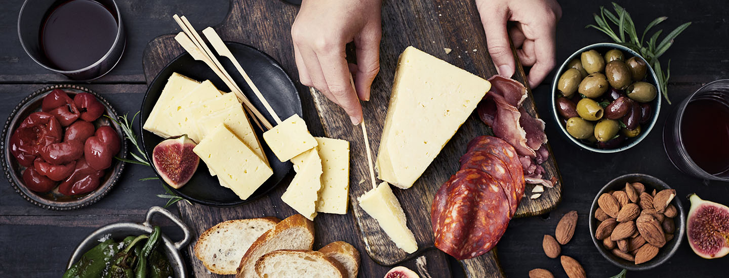 Jouluna herkutellaan kotimaisilla Valio-juustoilla