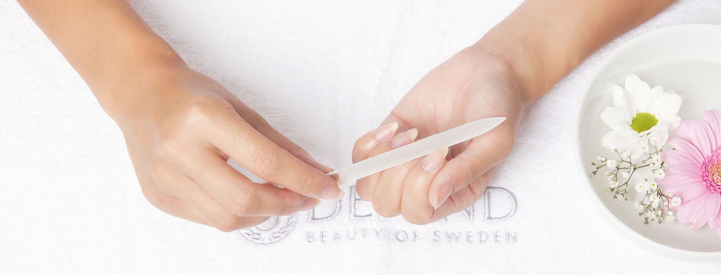 Oikeaoppinen kynsien viilaus - katso vinkit