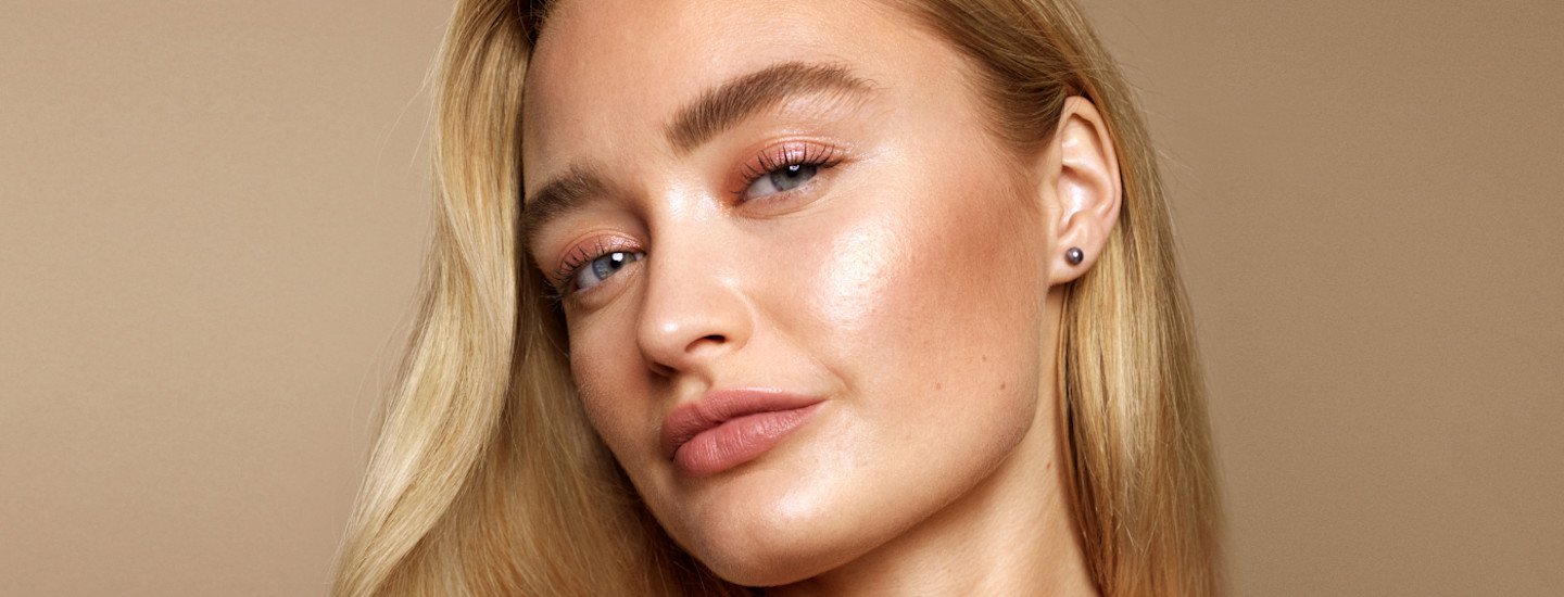 Rimmel Lasting Radiance -tuotteet suojaavat ihoa ympäristön haittavaikutuksilta