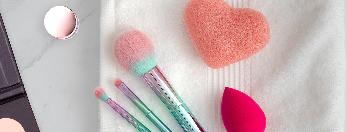 Iberon vinkit kestävään meikkipohjaan