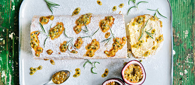 Rosmariini-passionkääretorttu