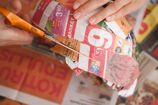 Maalaa naamari mieleiseksesi.