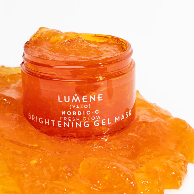 KCM LUMENE VALO GEL MASK 680x680px 1