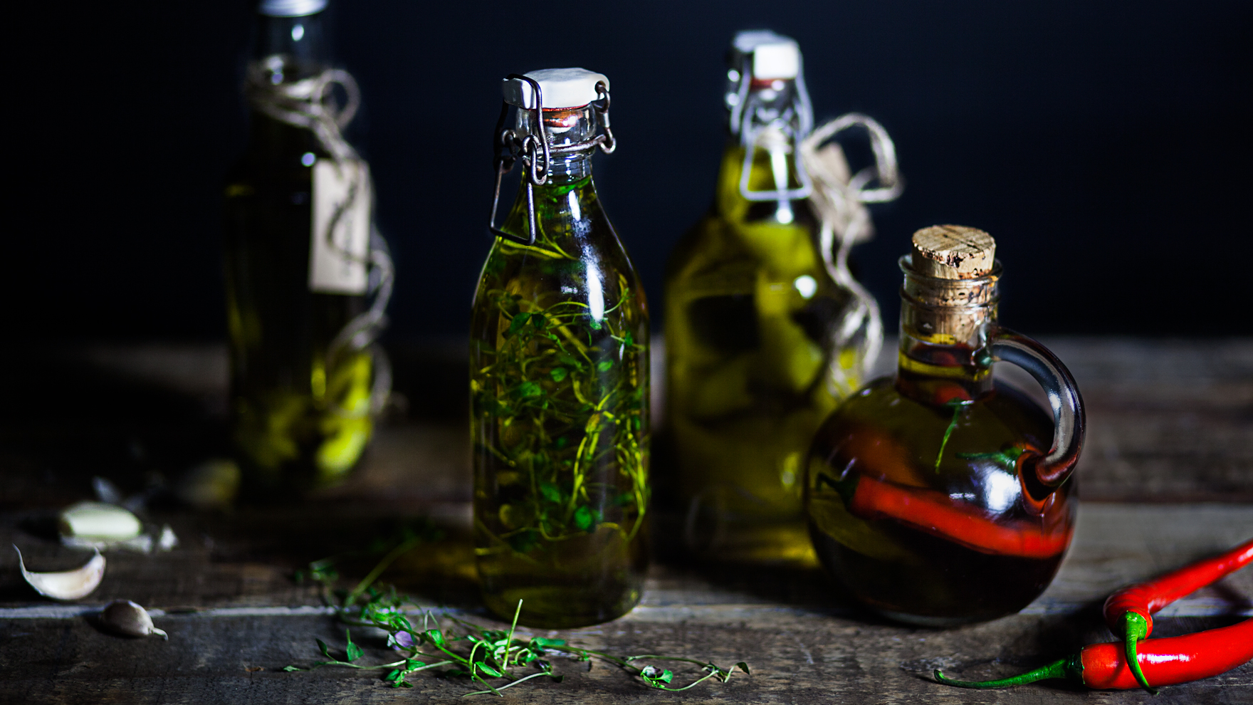 Ihana ja itse tehty lahja: Kotitekoiset mausteöljyt