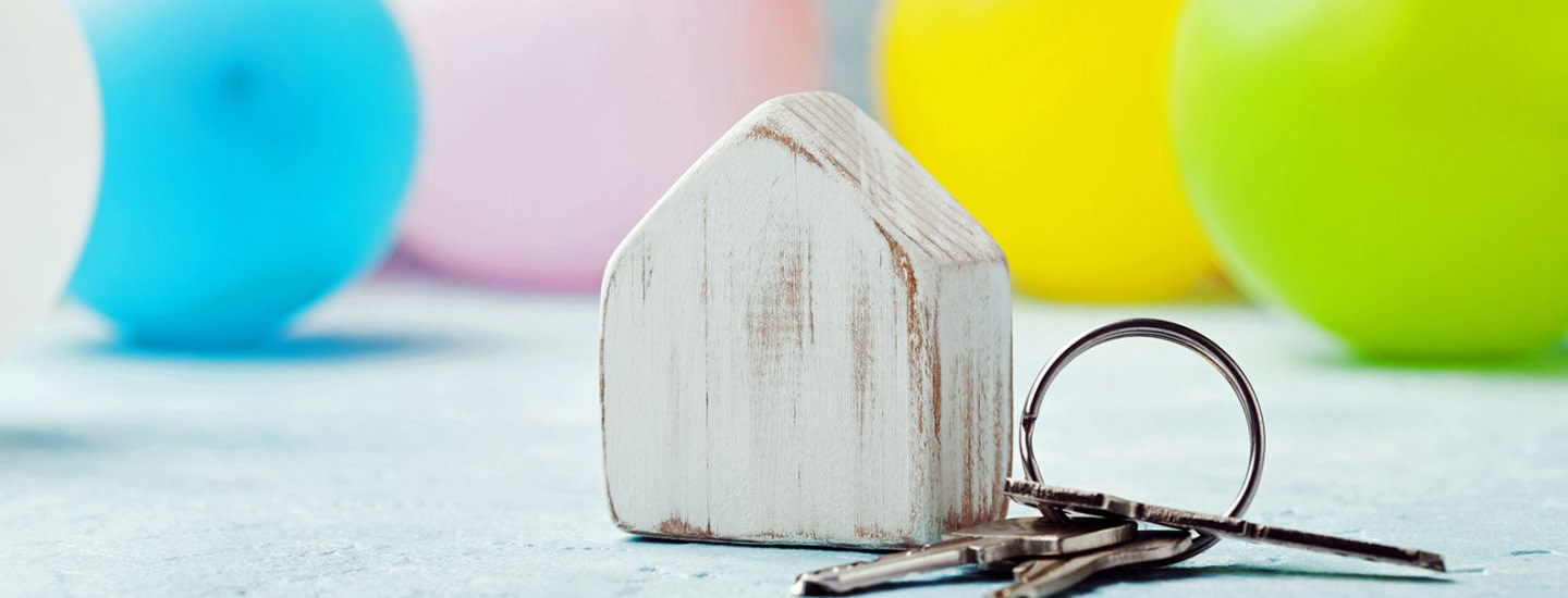 Opiskelijan tupaantuliaiset – parhaat tuparilahjat ja pienen budjetin juhlavinkit