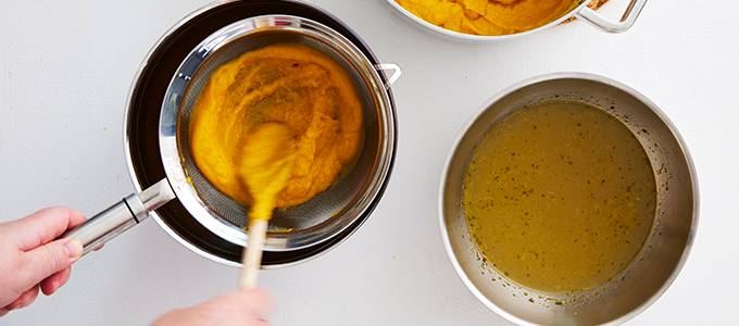 Kasvissosekeitto vaihe 4 (680x300)