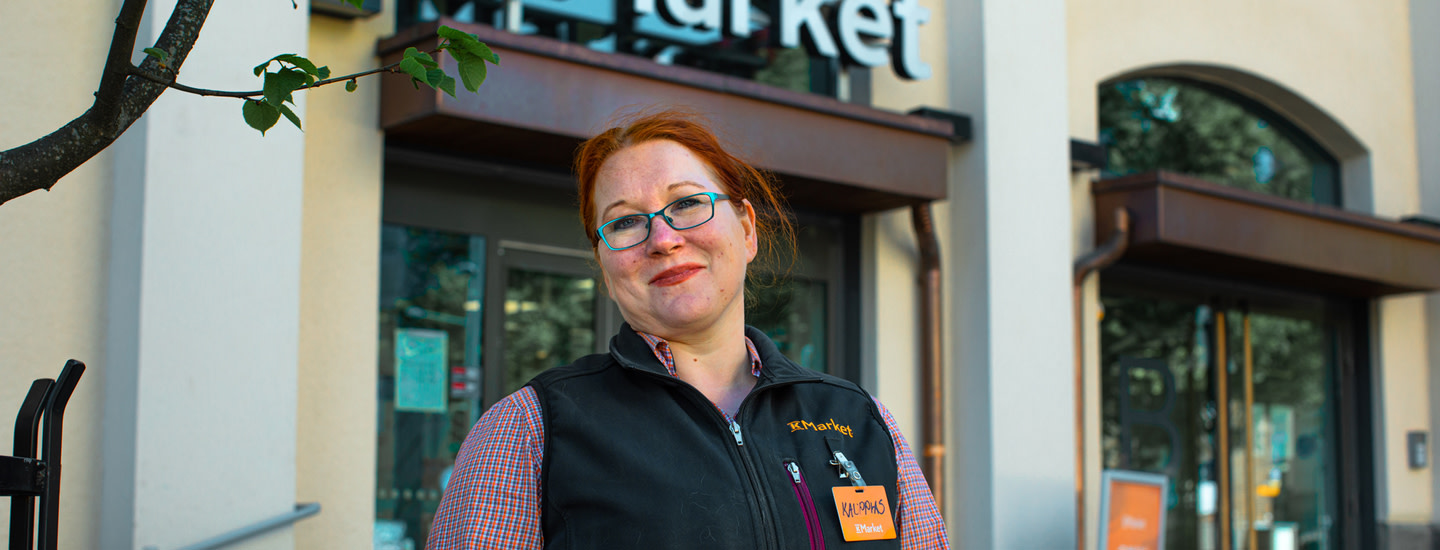 Oman kylän kauppiaat