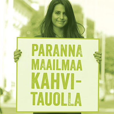 Tytto_ja_kyltti