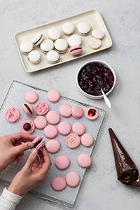 macaronit vaihe4 kuvitus