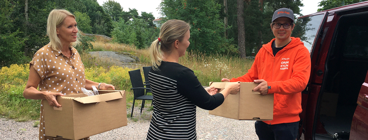 Yrittäjäpariskunta organisoi ravintolaruoan kuljetuksen Ronald McDonald -talolle