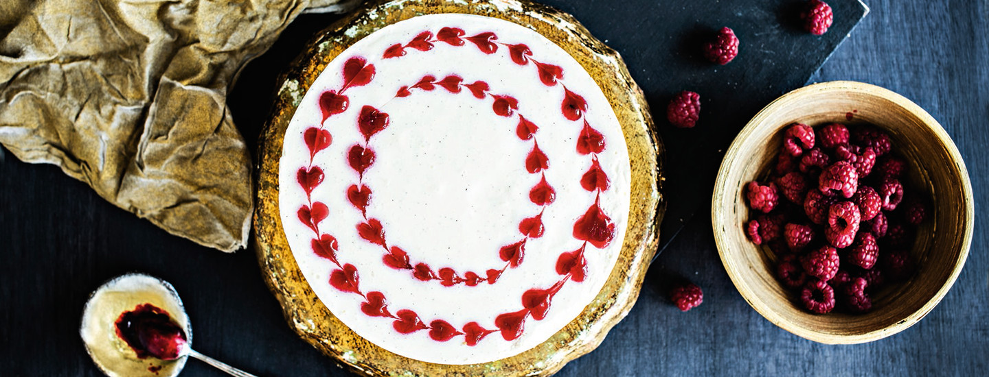 Näin teet juustokakkuun sydänkoristelun