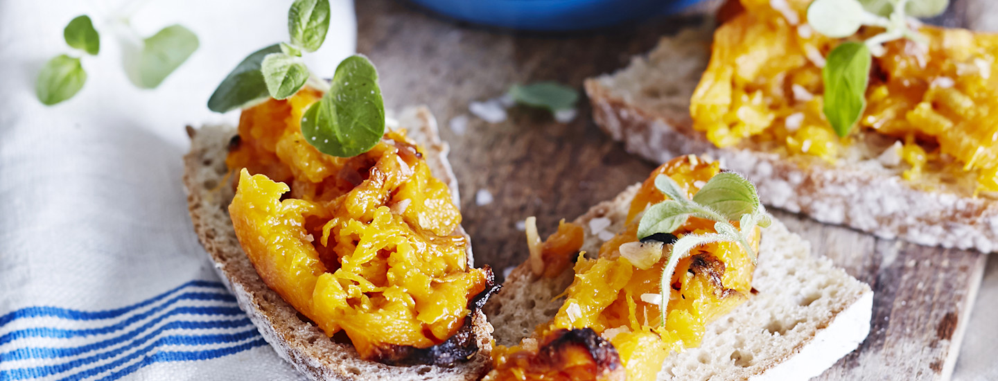 Näin onnistut: Myskikurpitsan käsitteleminen ja paahtaminen uunissa