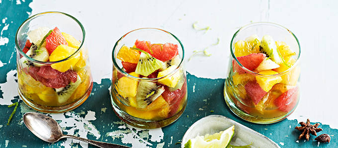 mausteinen hedelmäsalaatti