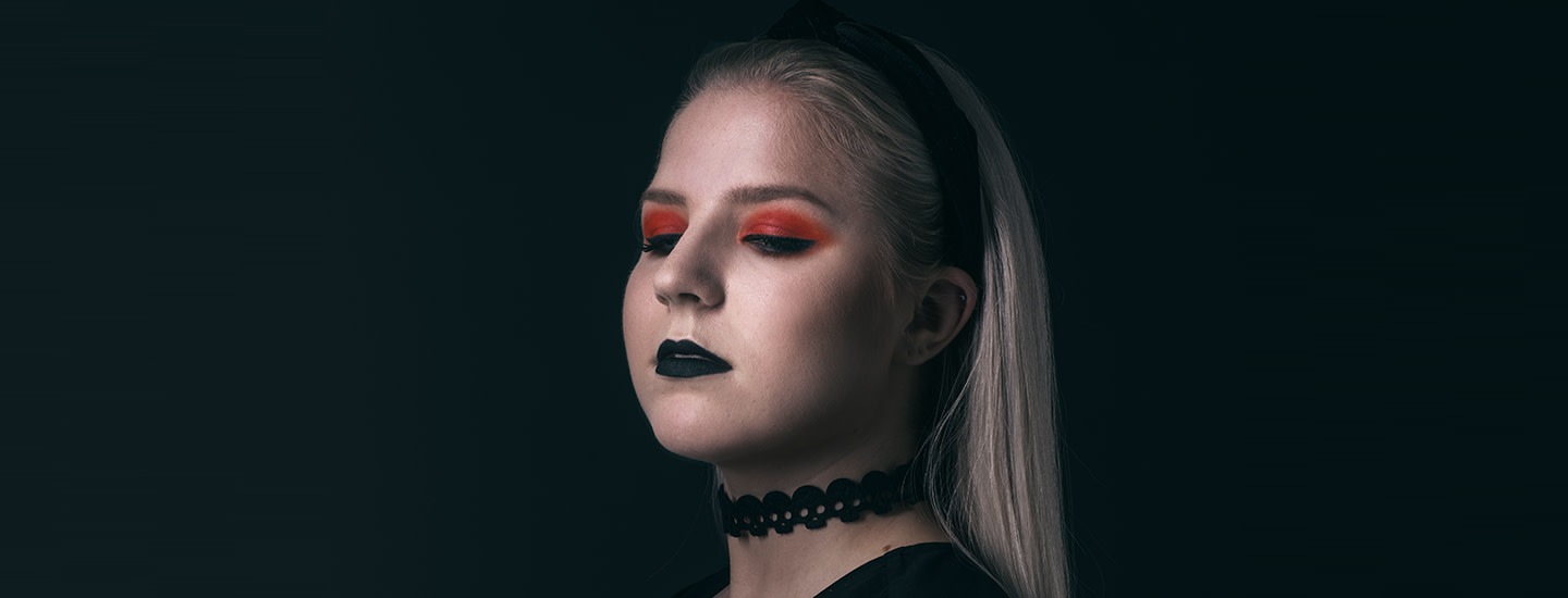 Tee itse helppo Halloween-bilemeikki