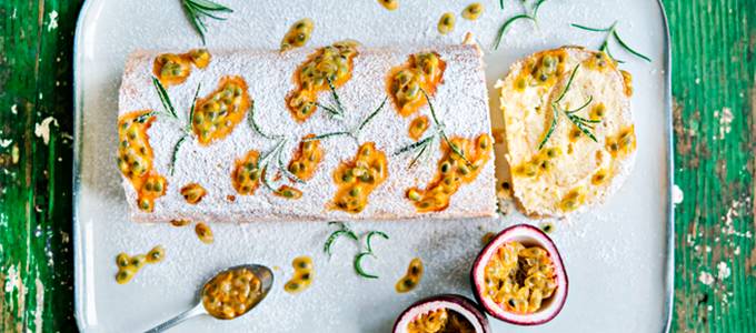 Rosmariini-passionkääretorttu 680x300