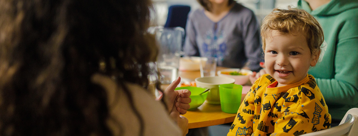 Ukraina-rusetilla kerättiin yli 264 000 euroa ukrainalaisperheiden avuksi