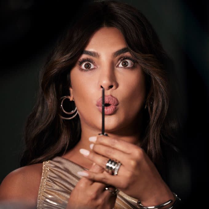 MXF 2IN1 LASH WOW PRIYANKA BTS 4 680x680